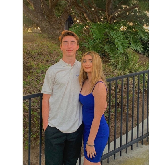 Meet The Posher Top 10% Seller- Ambassador - Picture 6 of 8